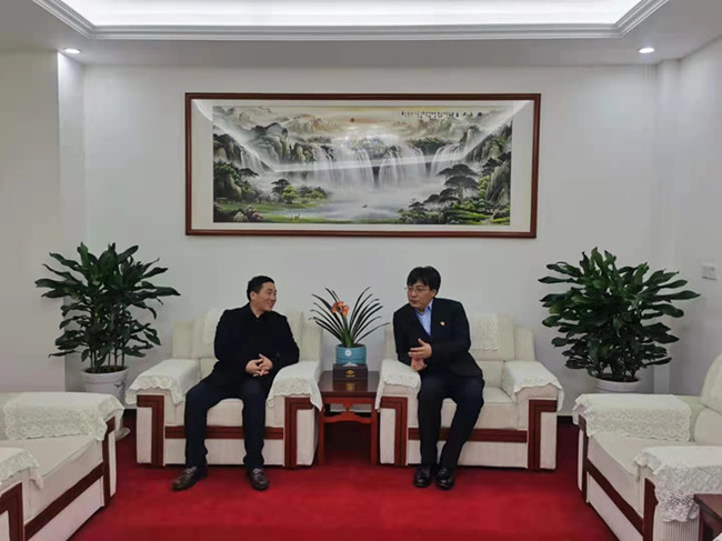 安建實(shí)業(yè)集團(tuán)雷曉波董事長(zhǎng)與中化交建同安產(chǎn)城融合建設(shè)有限公司董